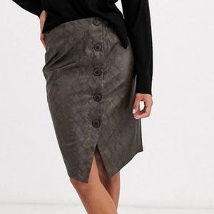Vero Modas  leather skirt $35